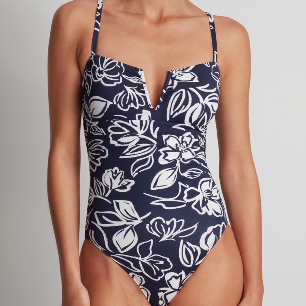 Lauren Ralph Lauren Navy and White V-Wire-One Piece